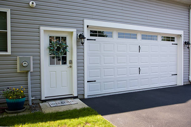24/7 Emergency Garage Door Panel Replacement experts in Belvidere, NJ